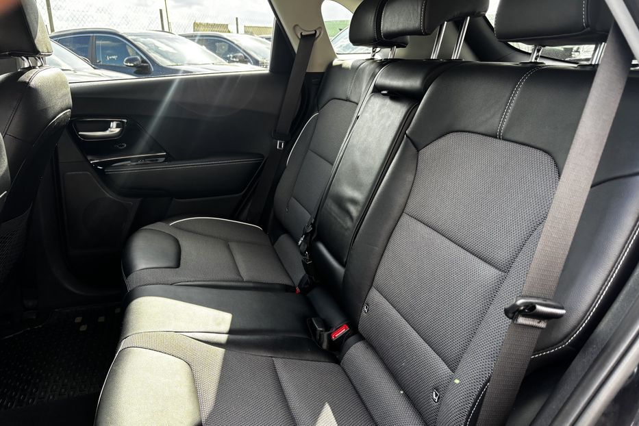 Продам Kia Niro 64 кВт авто у Львові  2021 года в Львове