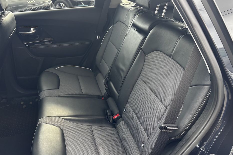 Продам Kia Niro 64 кВт авто у Львові  2021 года в Львове