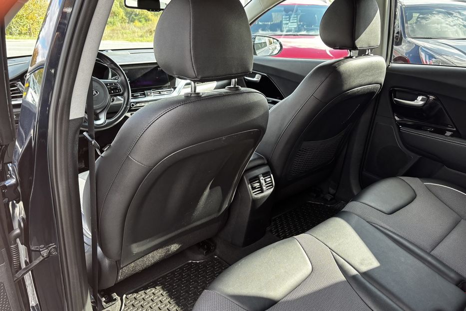 Продам Kia Niro 64 кВт авто у Львові  2021 года в Львове