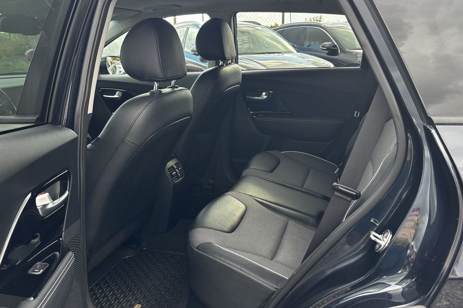 Продам Kia Niro 64 кВт авто у Львові  2021 года в Львове