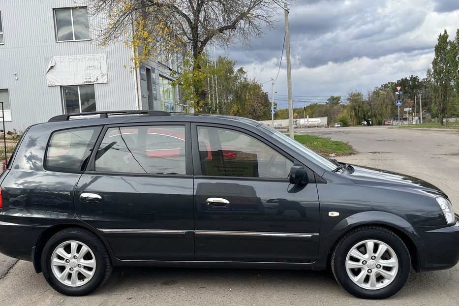 Продам Kia Carens ЕХ 2005 года в Николаеве