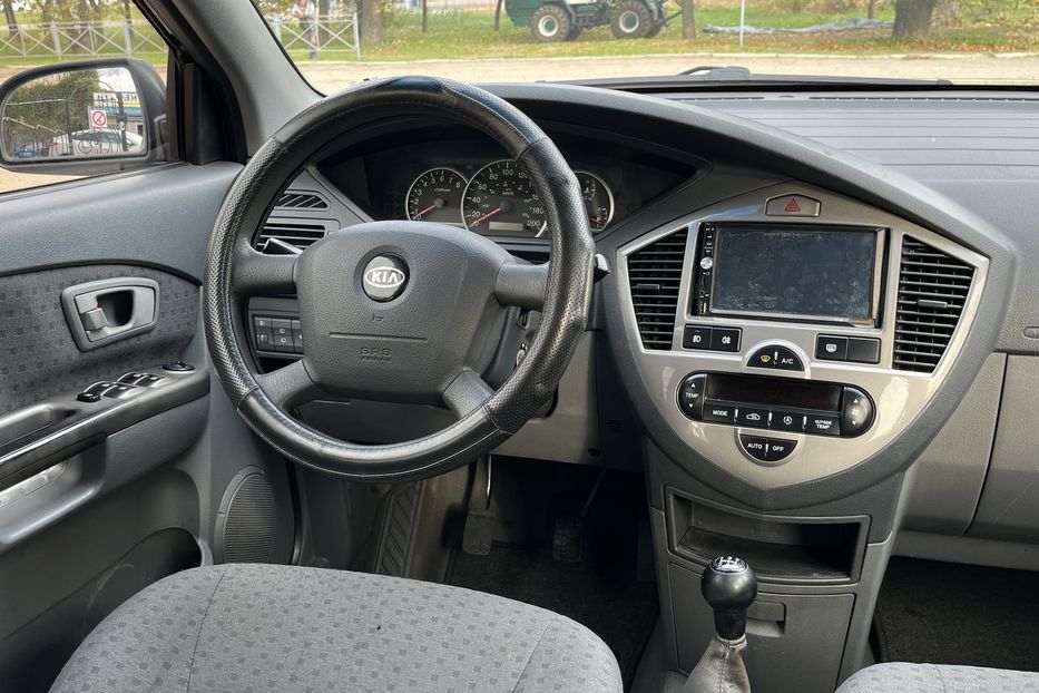 Продам Kia Carens ЕХ 2005 года в Николаеве
