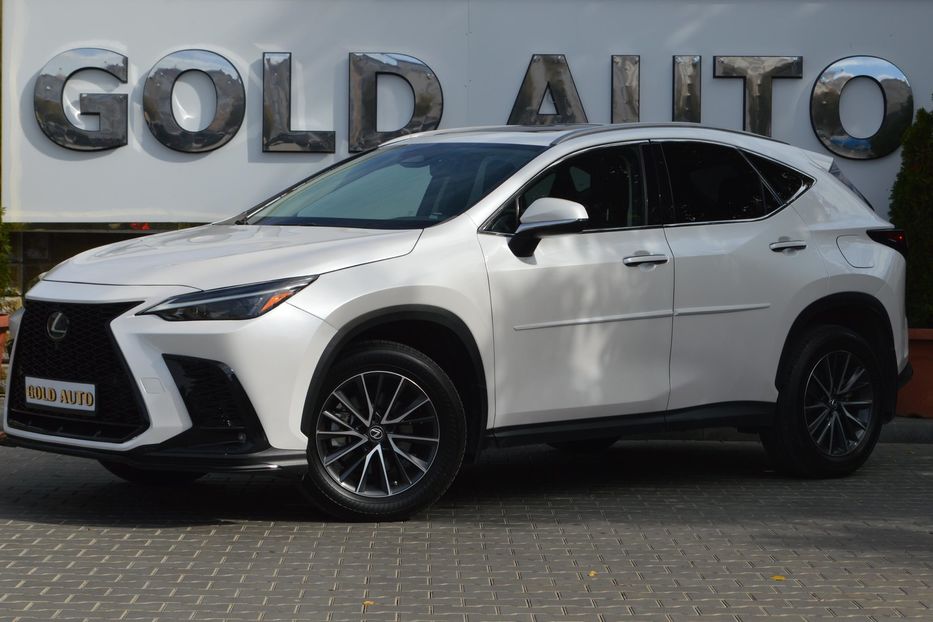 Продам Lexus NX 300 350H 2022 года в Одессе