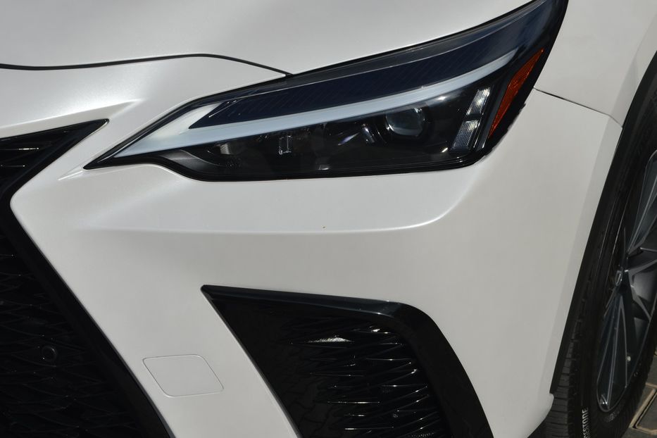 Продам Lexus NX 300 350H 2022 года в Одессе