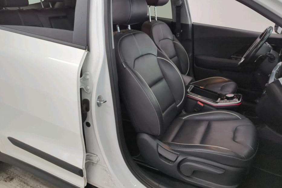 Продам Kia Niro 64 кВт авто в дорозі  2020 года в Львове