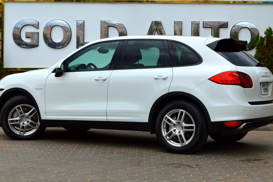 Продам Porsche Cayenne Hybrid 2012 года в Одессе