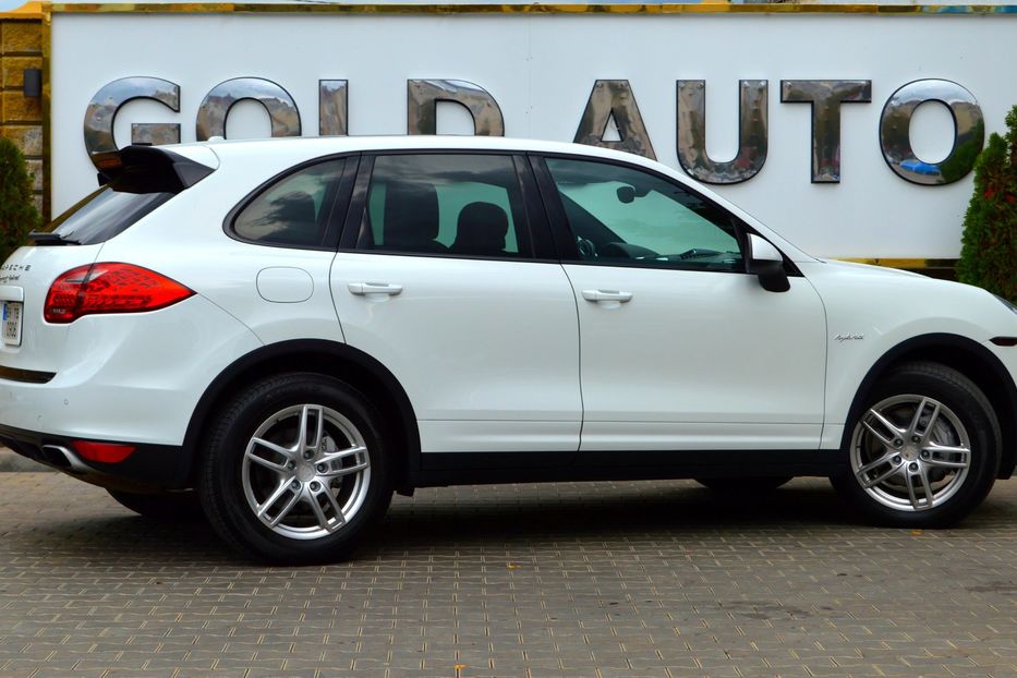 Продам Porsche Cayenne Hybrid 2012 года в Одессе