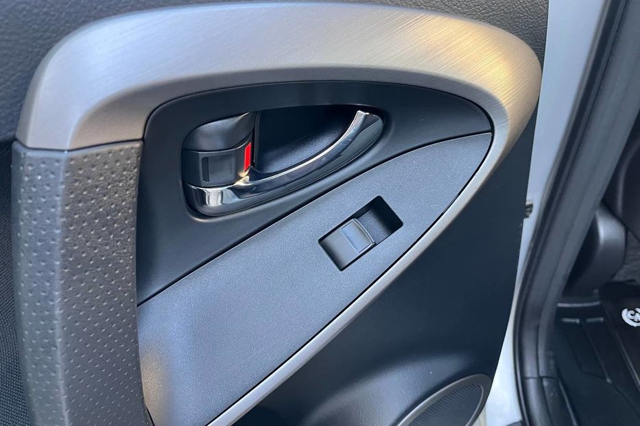 Продам Toyota Rav 4 2006 года в Черновцах