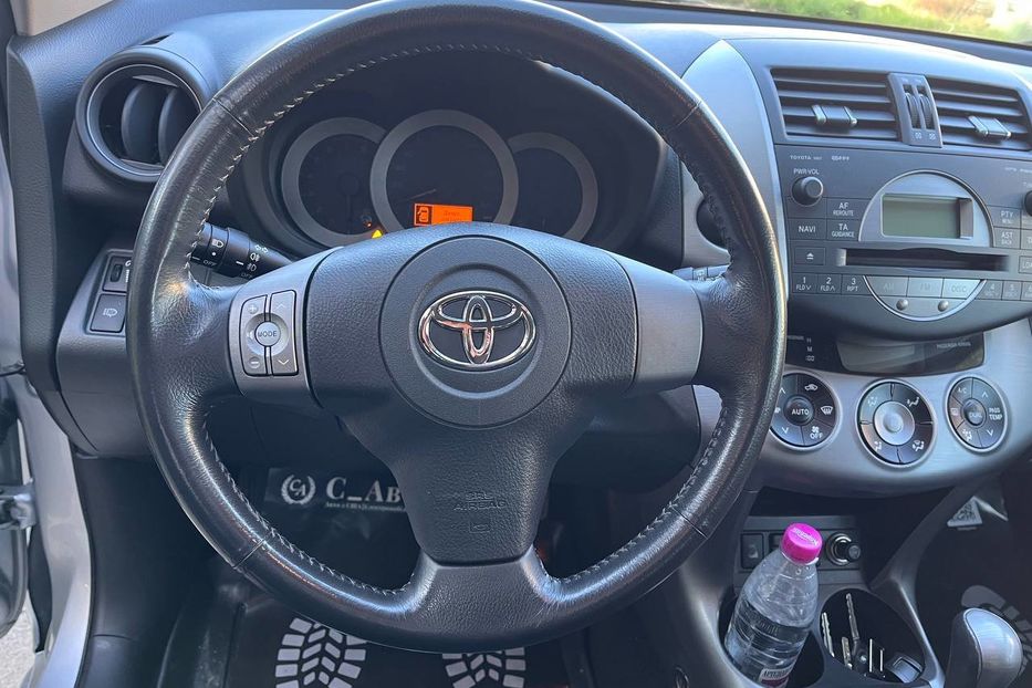 Продам Toyota Rav 4 2006 года в Черновцах