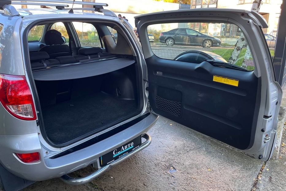 Продам Toyota Rav 4 2006 года в Черновцах