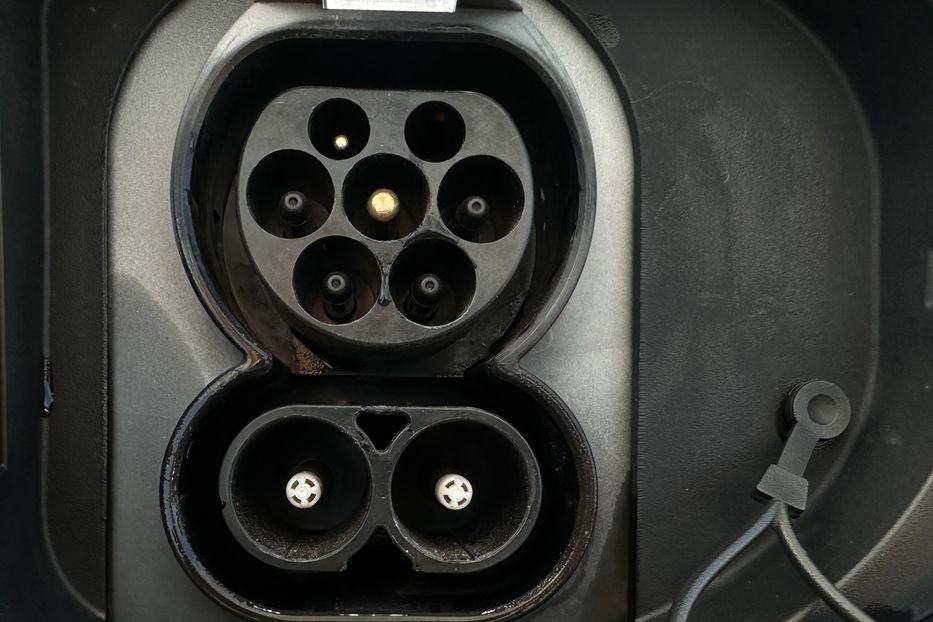 Продам Kia Niro 64кВт Макс.комплектація!  2021 года в Львове