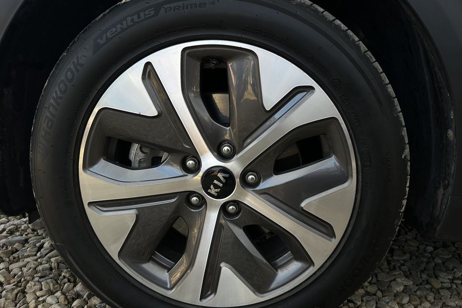 Продам Kia Niro 64кВт Макс.комплектація!  2021 года в Львове