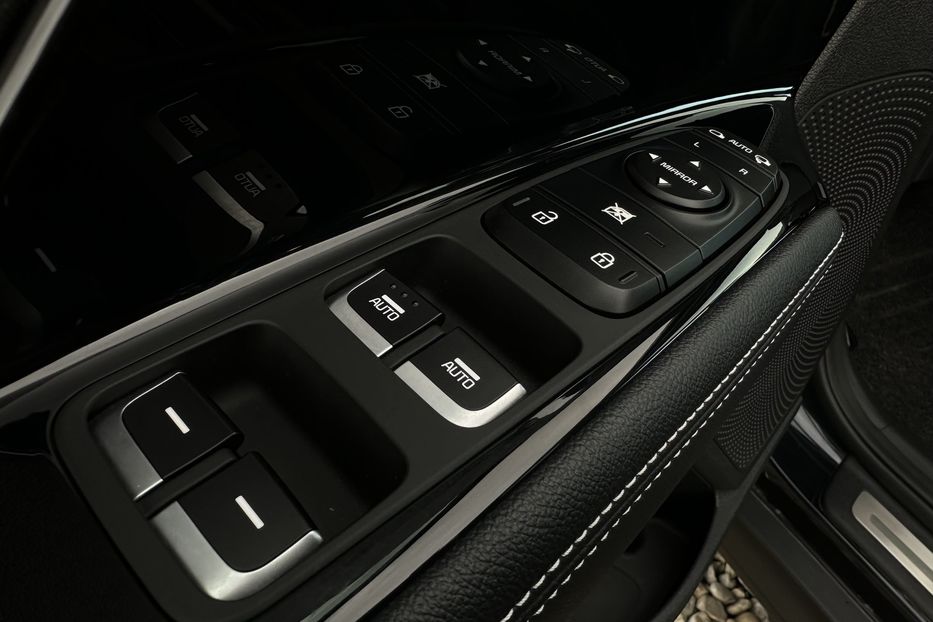 Продам Kia Niro 64кВт Макс.комплектація!  2021 года в Львове