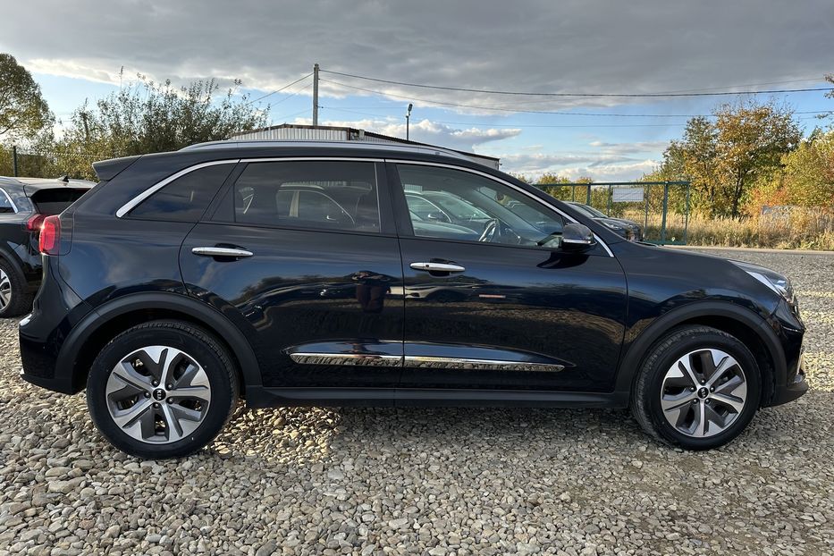Продам Kia Niro 64кВт Макс.комплектація!  2021 года в Львове
