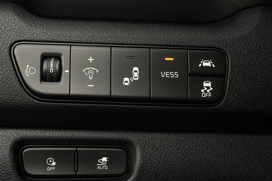 Продам Kia Niro 64кВт Макс.комплектація!  2021 года в Львове