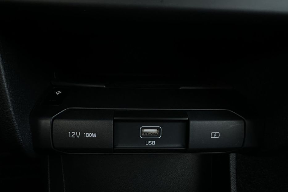 Продам Kia Niro 64кВт Макс.комплектація!  2021 года в Львове