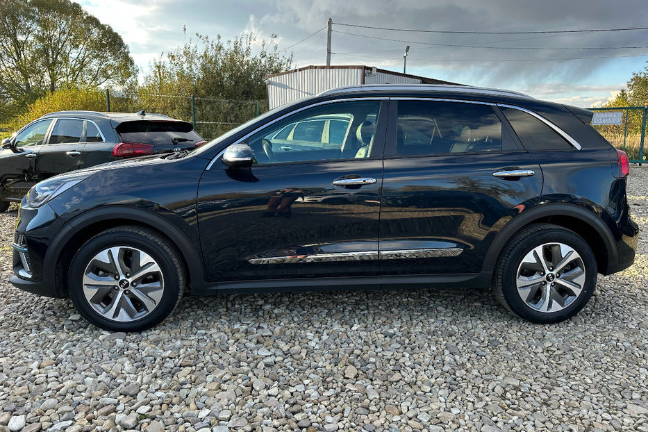 Продам Kia Niro 64кВт Макс.комплектація!  2021 года в Львове