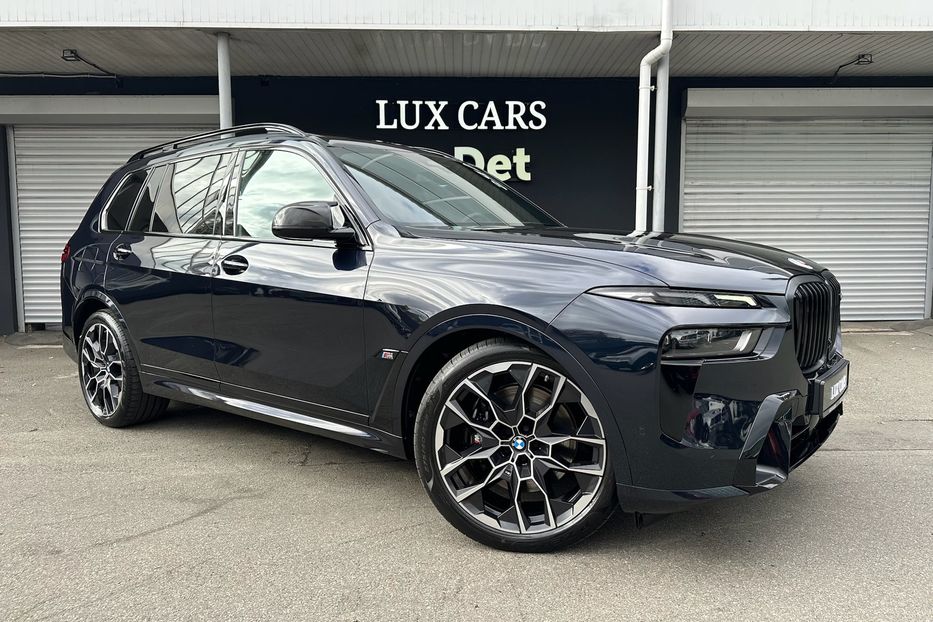 Продам BMW X7 M60i 2023 года в Киеве