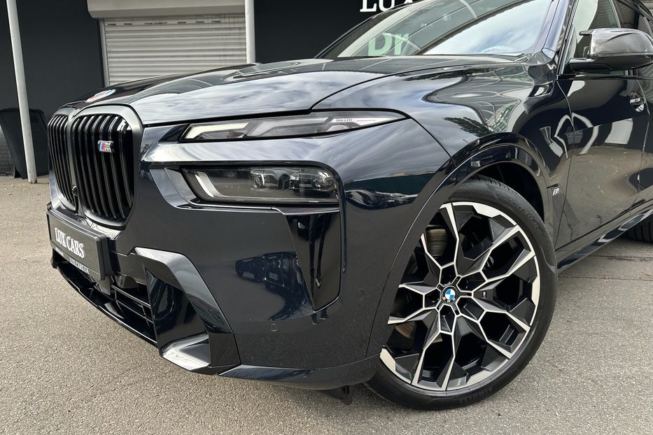 Продам BMW X7 M60i 2023 года в Киеве