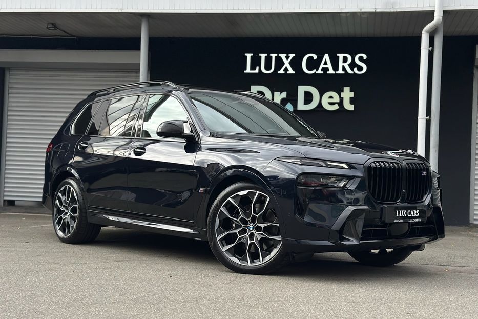 Продам BMW X7 M60i 2023 года в Киеве