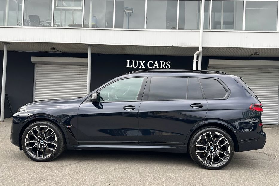 Продам BMW X7 M60i 2023 года в Киеве