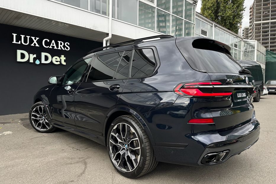 Продам BMW X7 M60i 2023 года в Киеве
