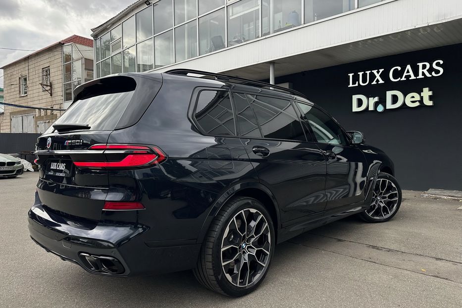 Продам BMW X7 M60i 2023 года в Киеве