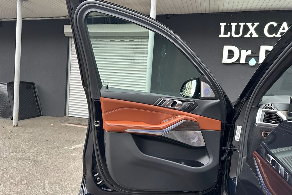 Продам BMW X7 M60i 2023 года в Киеве
