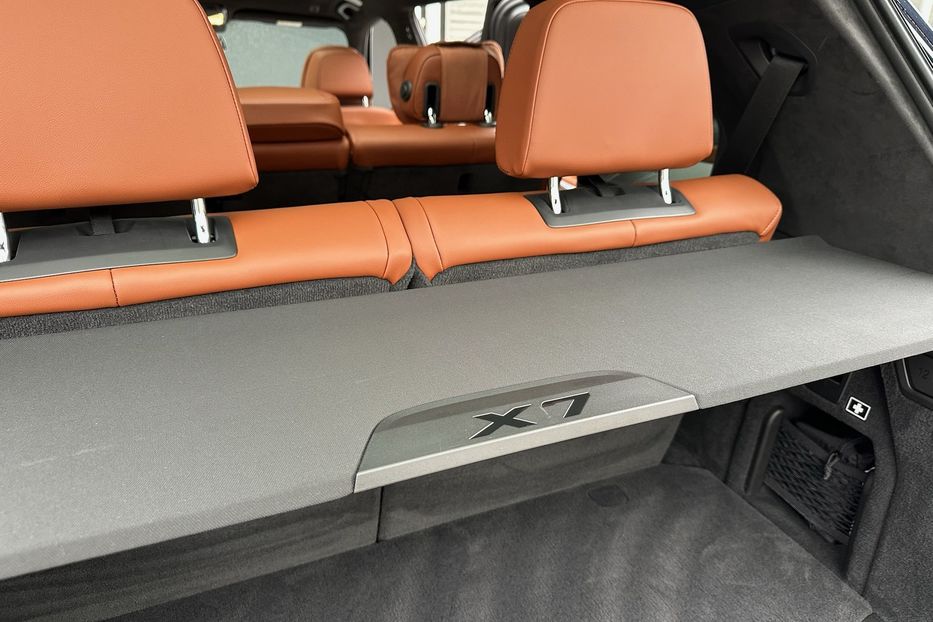 Продам BMW X7 M60i 2023 года в Киеве