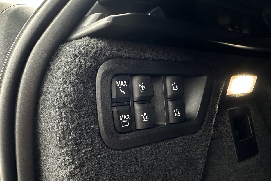 Продам BMW X7 M60i 2023 года в Киеве
