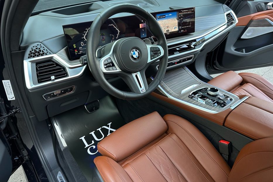 Продам BMW X7 M60i 2023 года в Киеве