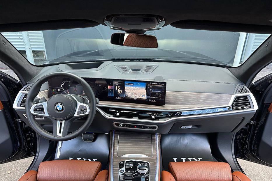 Продам BMW X7 M60i 2023 года в Киеве