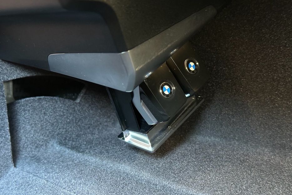 Продам BMW X7 M60i 2023 года в Киеве