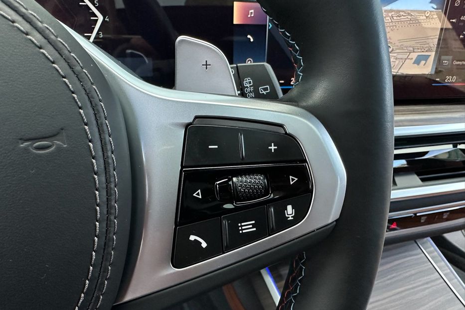 Продам BMW X7 M60i 2023 года в Киеве