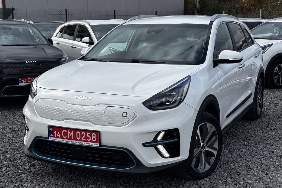 Продам Kia Niro 64 kwt 2022 года в Львове