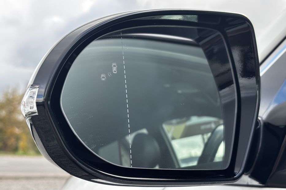 Продам Kia Niro 64 kwt 2022 года в Львове