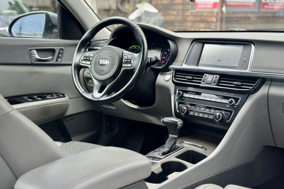 Продам Kia Optima PHEV 2017 года в Киеве