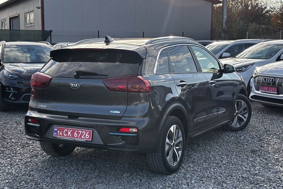 Продам Kia Niro 64 квт  авто у Львові  2021 года в Львове