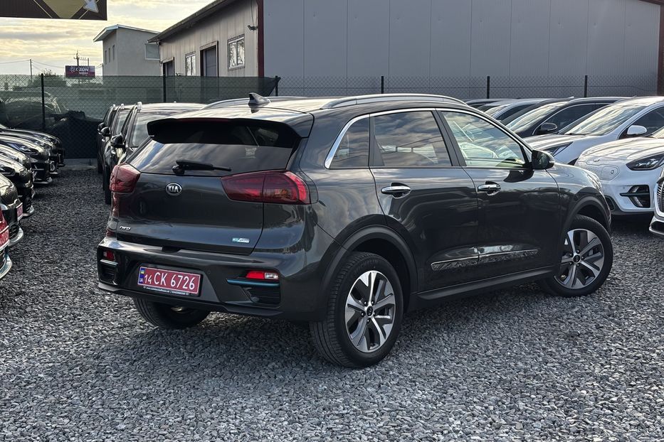 Продам Kia Niro 64 квт  авто у Львові  2021 года в Львове