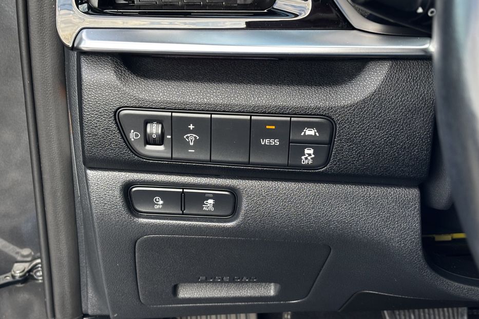 Продам Kia Niro 64 квт  авто у Львові  2021 года в Львове