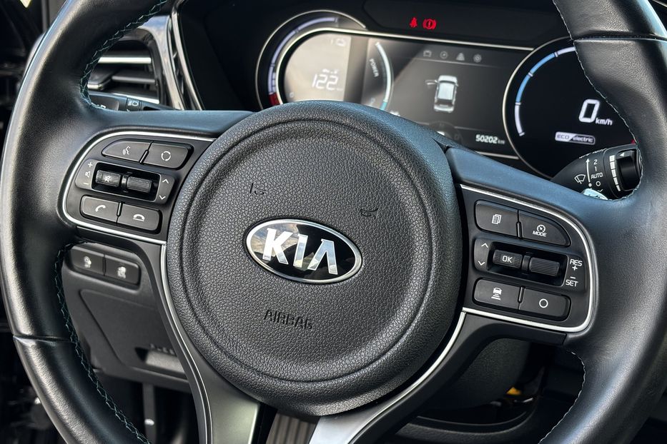 Продам Kia Niro 64 квт  авто у Львові  2021 года в Львове