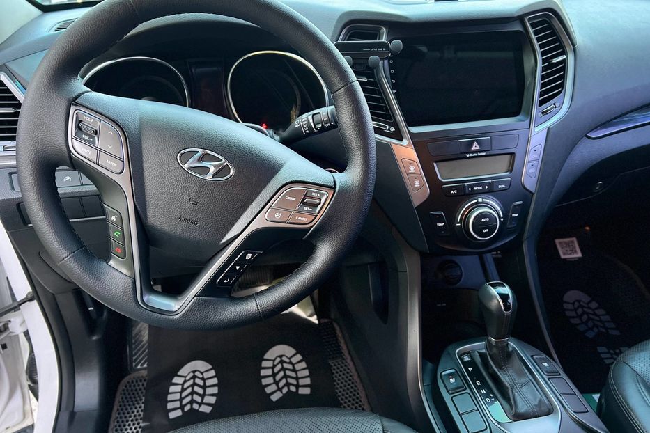 Продам Hyundai Santa FE 2015 года в Черновцах