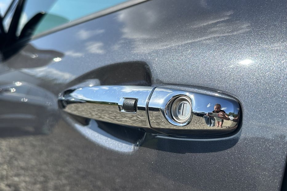 Продам Kia Niro  64 кВт Макс. комплектація 2020 года в Львове