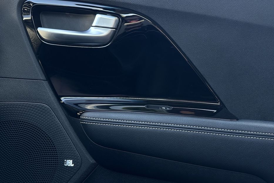 Продам Kia Niro  64 кВт Макс. комплектація 2020 года в Львове