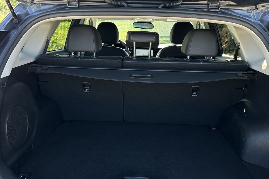 Продам Kia Niro  64 кВт Макс. комплектація 2020 года в Львове