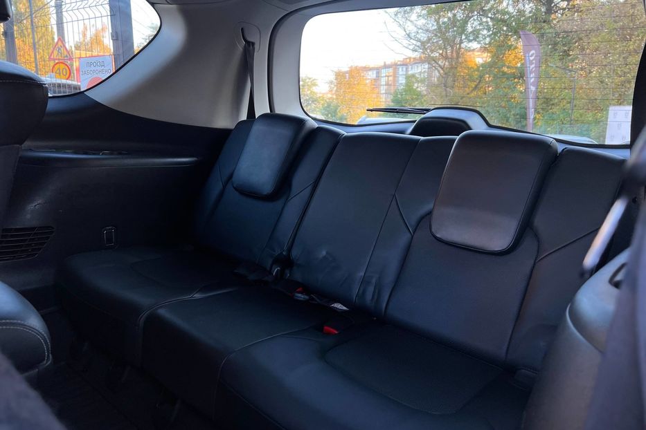 Продам Infiniti QX80 2014 года в Черновцах