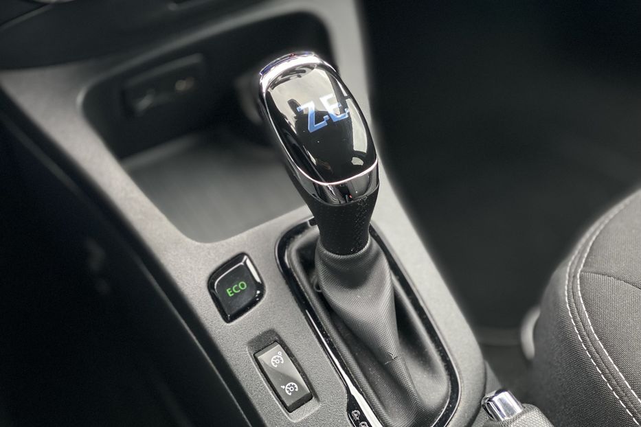 Продам Renault Zoe 2016 года в Луцке