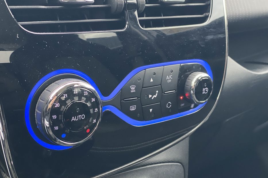 Продам Renault Zoe 2016 года в Луцке