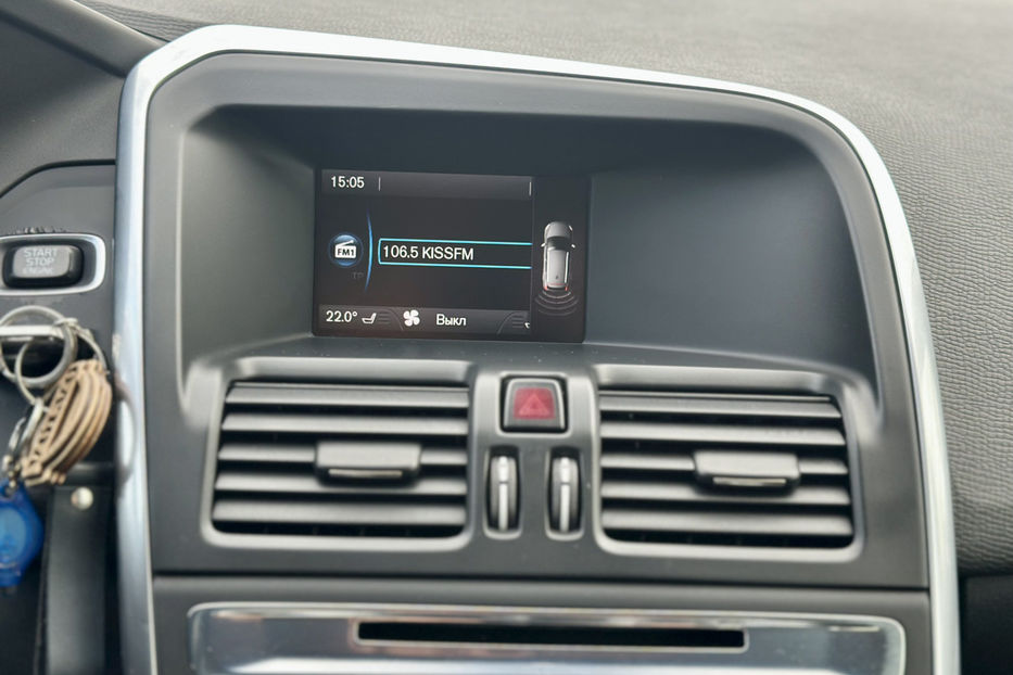 Продам Volvo XC60 2014 года в Киеве