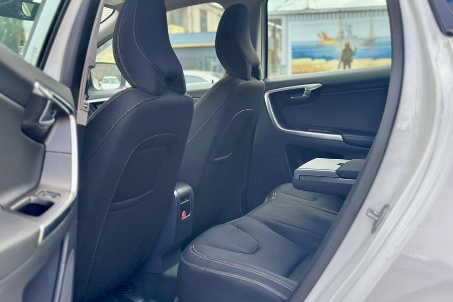 Продам Volvo XC60 2014 года в Киеве